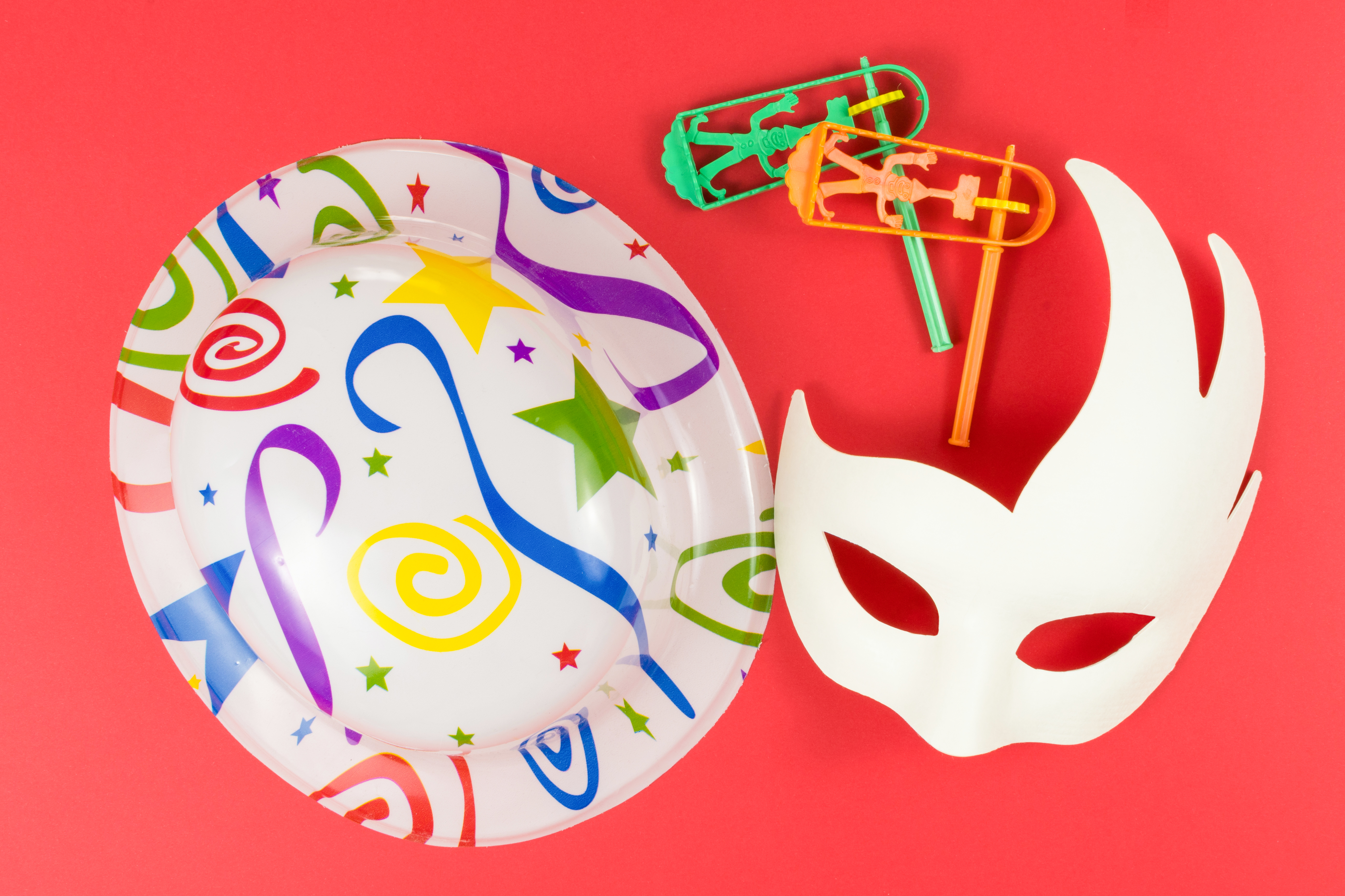 ALQUILER DE MATERIAL PARA FIESTAS